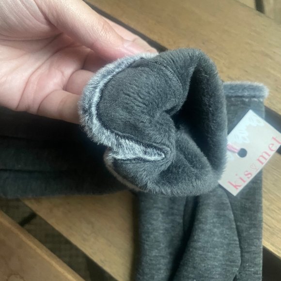 NWT Kismet Gray Gloves with Faux Fur Trim & Fleece Lining - Elegant & Warm - Picture 2 of 2